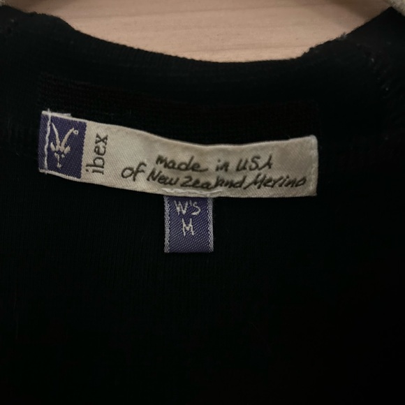 Ibex Women’s 100% Merino Wool Black Half-Zip Ski warm Hooded base layer. medium - Picture 2 of 8